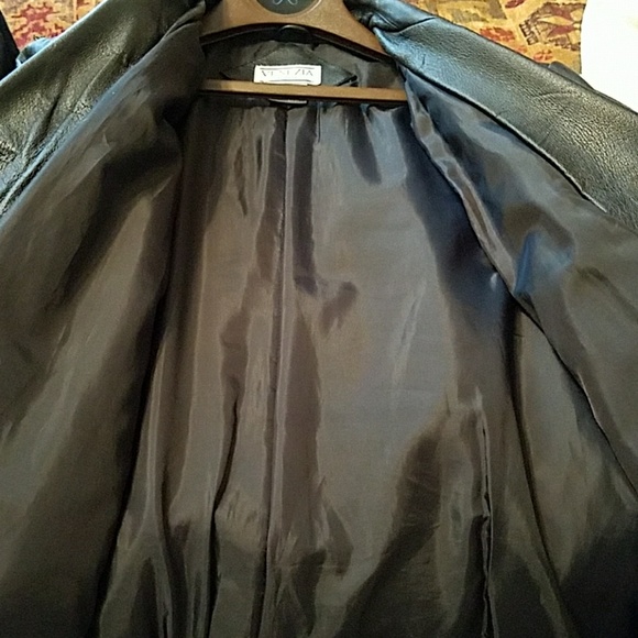 Leather Jacket - Picture 5 of 8
